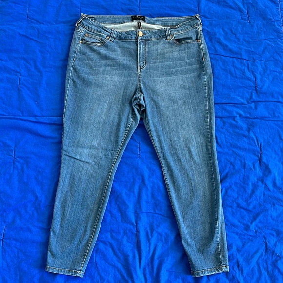 CELEBRITY PINK - Dawson Super Skinny Jeans - size 20 - Picture 2 of 8